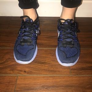 Like new women’s Nike lunartempo2 shoes